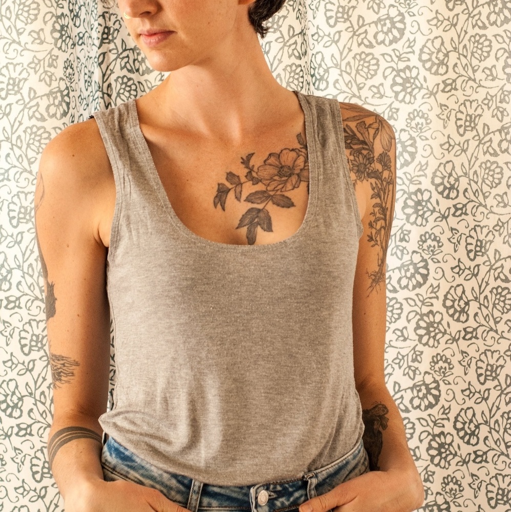 Amour Vert tank size small
